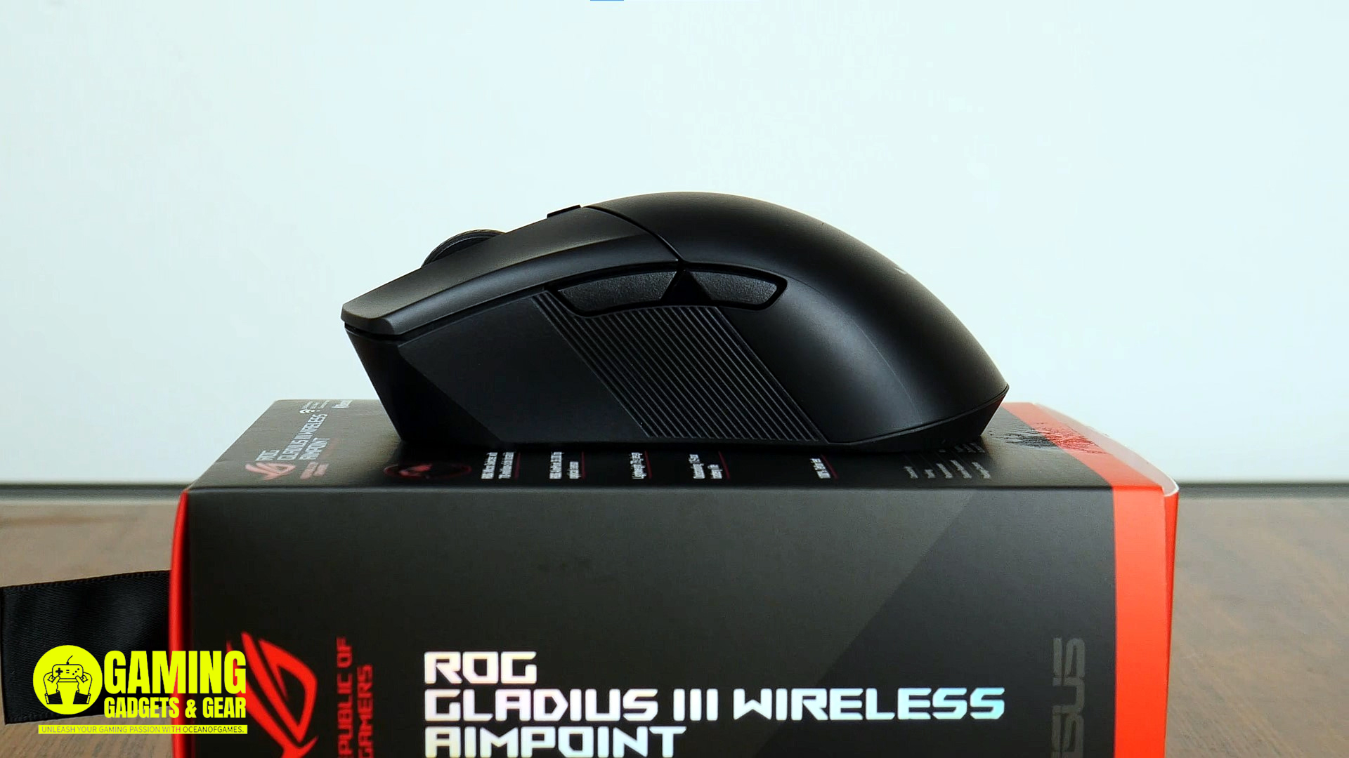 ASUS ROG Gladius III Wireless AimPoint Gaming Mouse_4