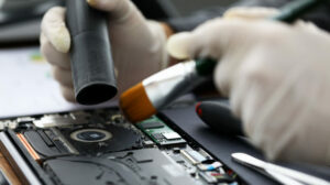 How to Clean Inside a Laptop Computer