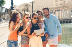 How to Share Photos Privately Online