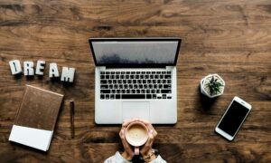 How to start freelancing when you have a full-time job