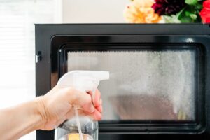 How to clean a microwave