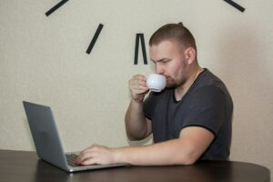 Tips and Tricks for Freelancers to Better Manage Their Time in Order to Achieve Success