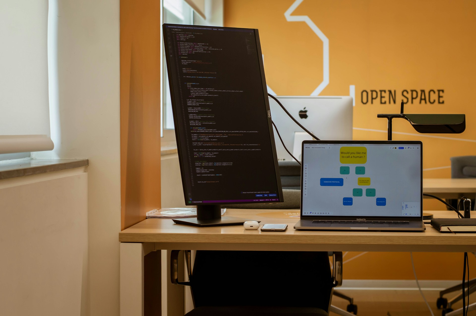 An Analysis of the Advantages and Disadvantages of Open-Source Software