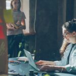 How to Set Your Freelance Rates and Negotiate with Clients